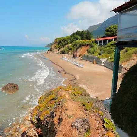 Corfu Sea Front Apartment,the Nest Ii Ágios Matthaíos