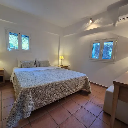 Corfu Sea Front Apartment,the Nest Ii